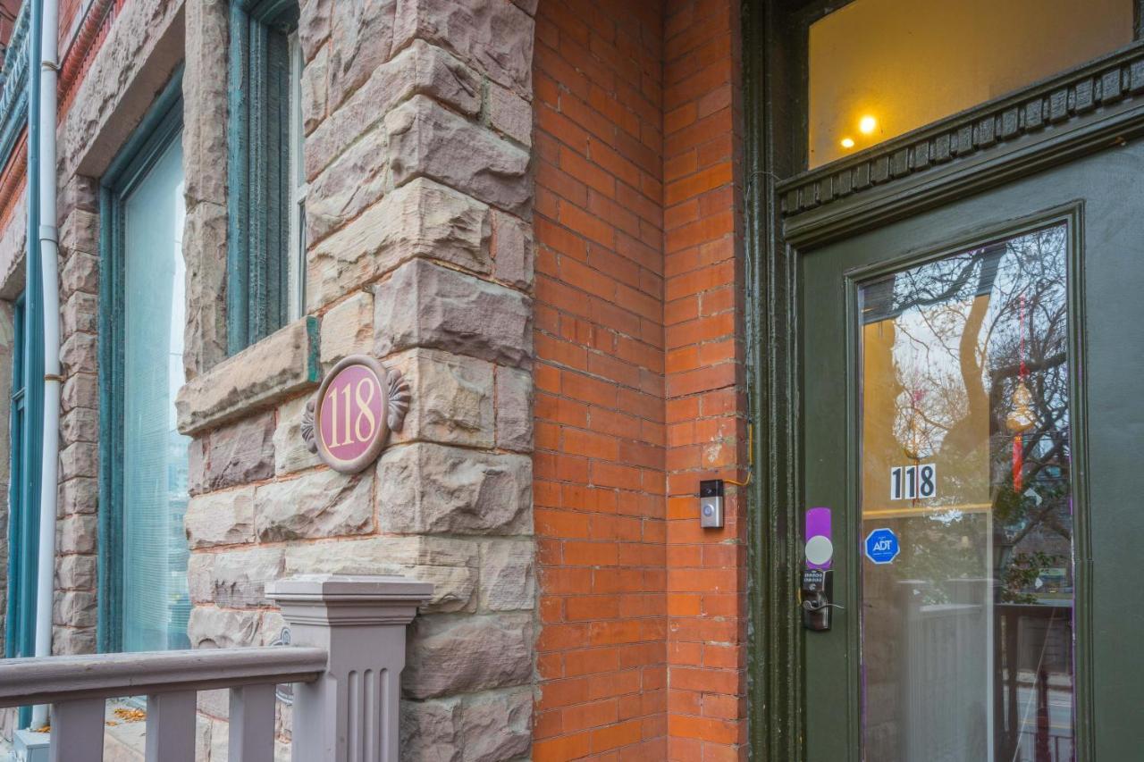 Park Inn Toronto Exterior photo